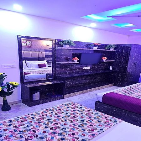 Hotel Tu Casa International Near Delhi Airport New Delhi Exteriör bild