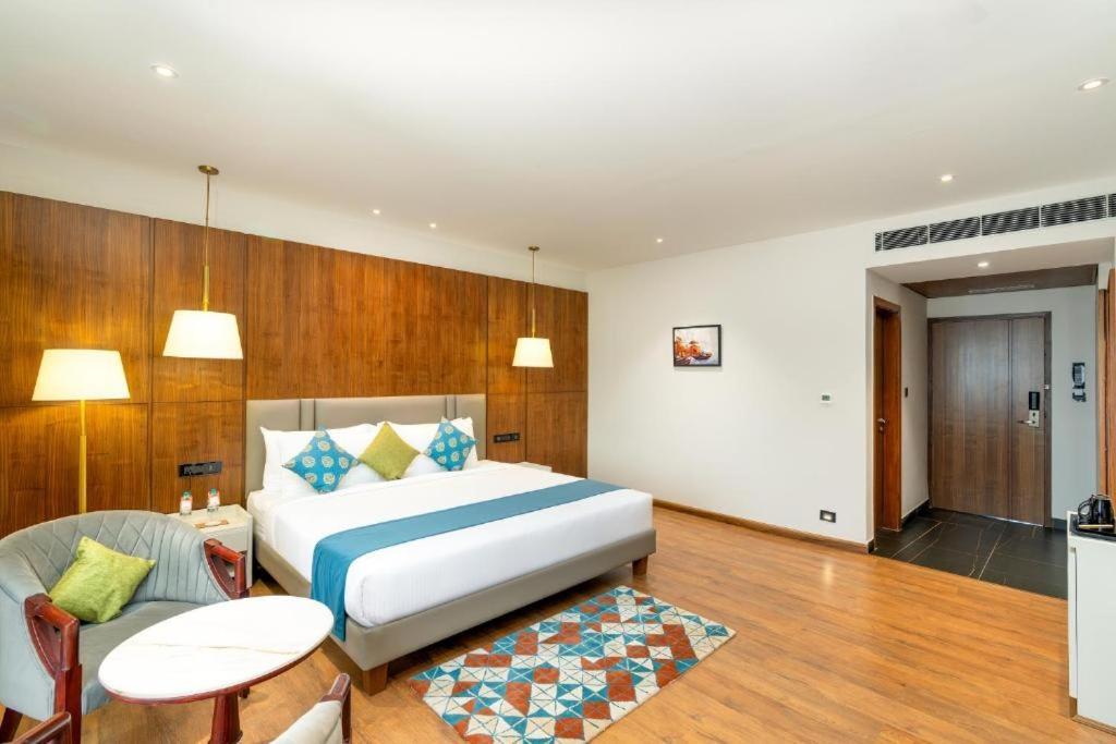 Hotel Tu Casa International Near Delhi Airport New Delhi Exteriör bild