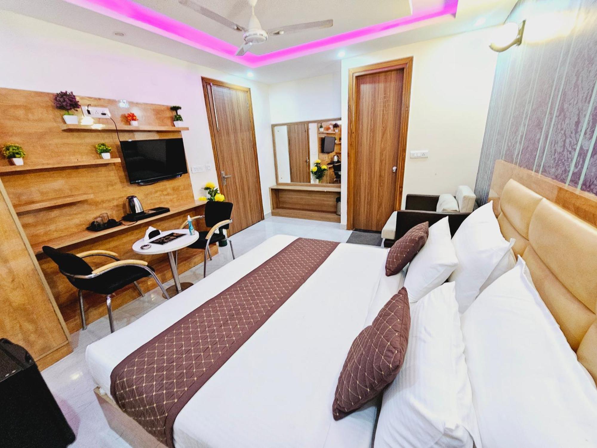 Hotel Tu Casa International Near Delhi Airport New Delhi Exteriör bild