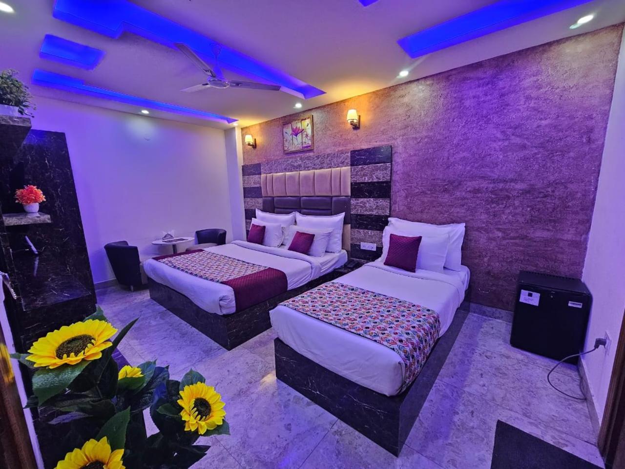 Hotel Tu Casa International Near Delhi Airport New Delhi Exteriör bild